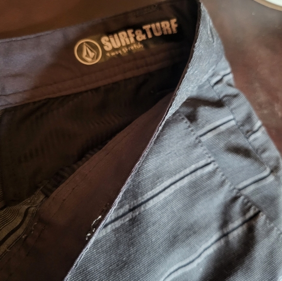 Volcom hybrid shorts - Picture 2 of 7